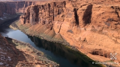 Colorado River unterhalb der Staumauer